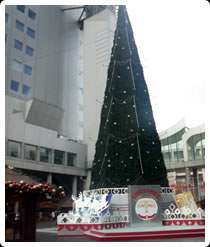 巨大クリスマスツリー